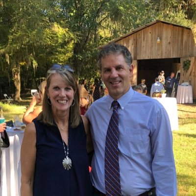 Profile Picture of Lisa Lowell (@Lisa_lowell5) on Twitter