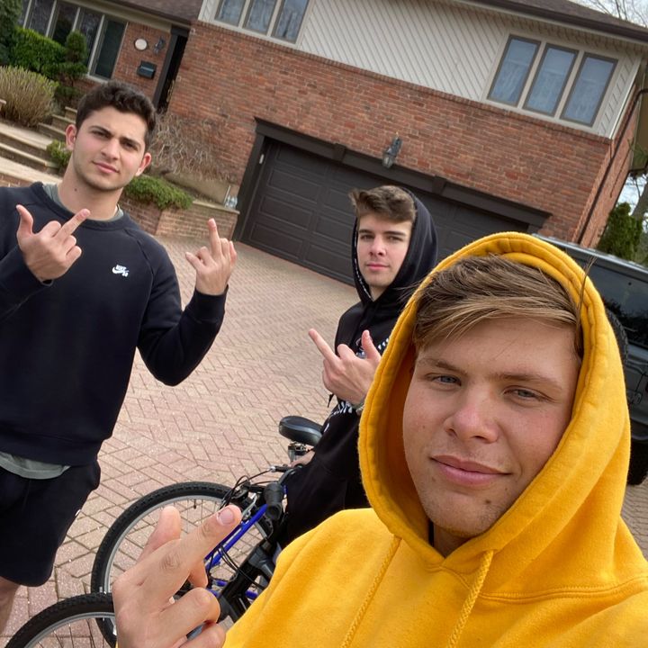 Profile Picture of Tony Mozz (@tonymozzarella) on Tiktok