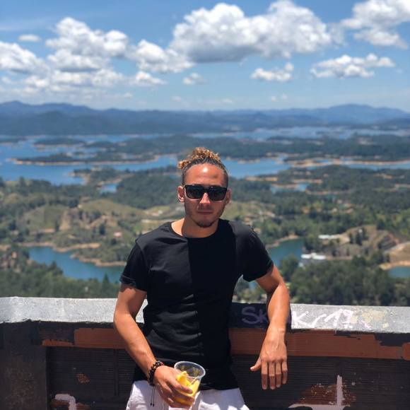 Profile Picture of Nikko Vasconcellos (@nikkovas) on Poshmark