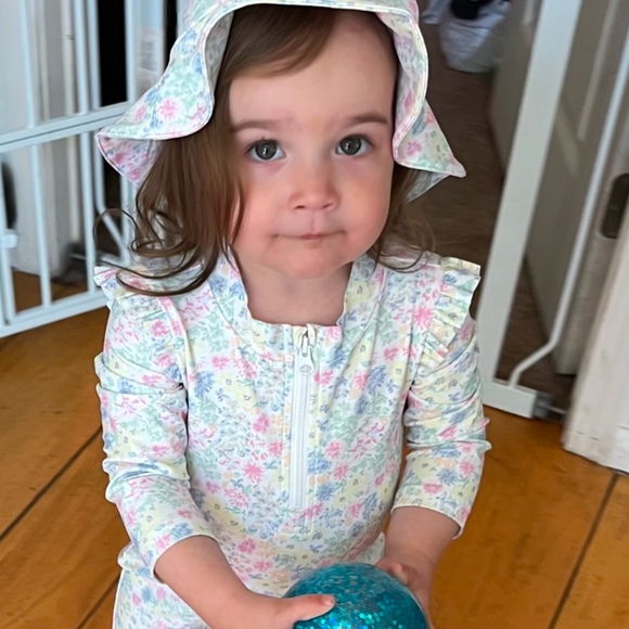 Profile Picture of Katayoun Mirzai (@kathymirzai) on Poshmark