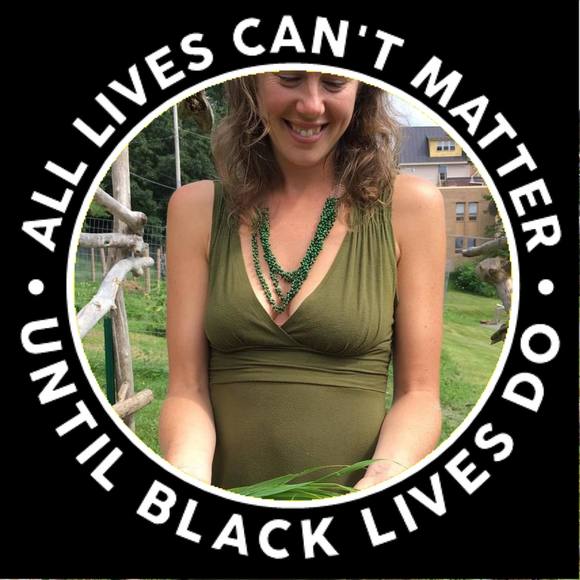 Profile Picture of Katherine Elmer (@k_elmer) on Poshmark