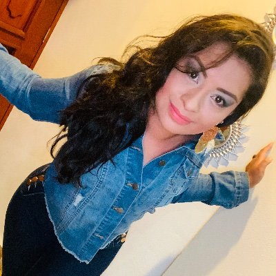 Profile Picture of Angie Barón (@angiebarondmend) on Twitter