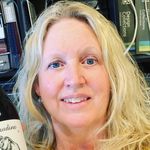 Profile Picture of Rhonda Gilleland Shanahan (@thewhimsicalpotter) on Instagram