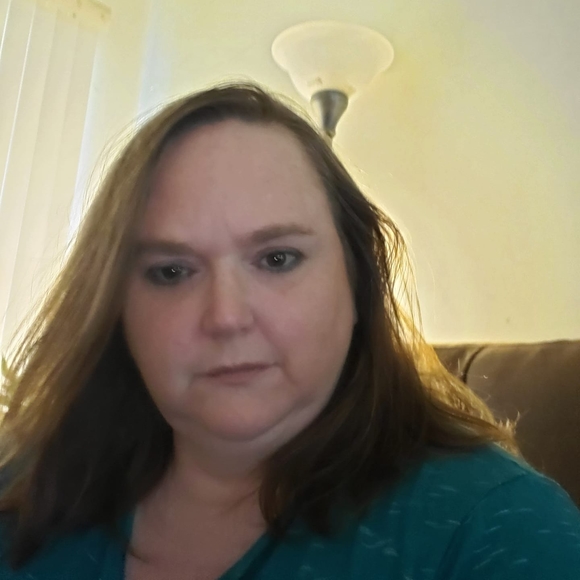 Profile Picture of Jo-ann Drake-larkin (@larktwo) on Poshmark