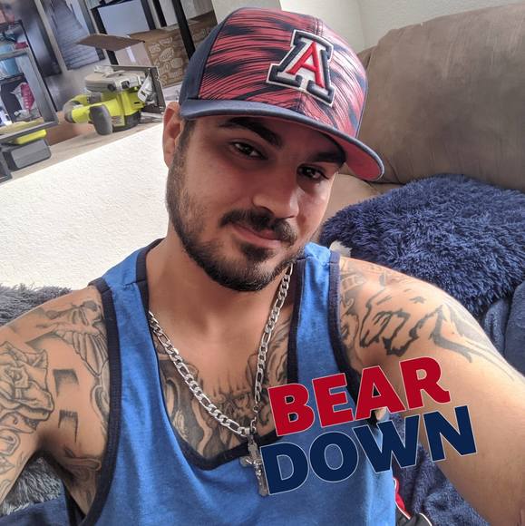 Profile Picture of Clint Roberson (@roberaon73) on Poshmark