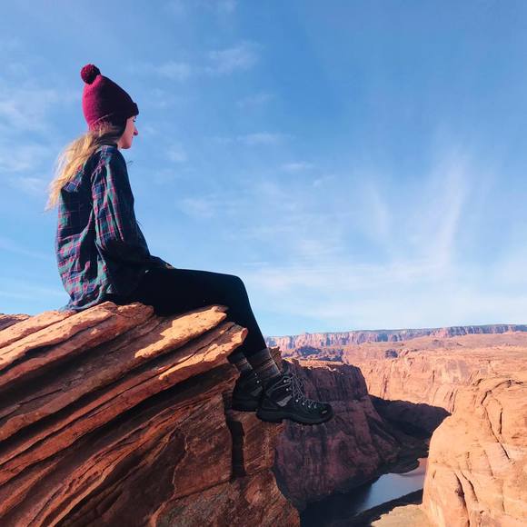 Profile Picture of Hannah Merrow (@hannahmerrow) on Poshmark