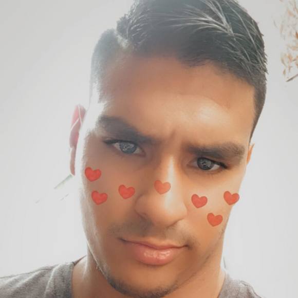 Profile Picture of Daniel Meza (@danielmeza173) on Poshmark