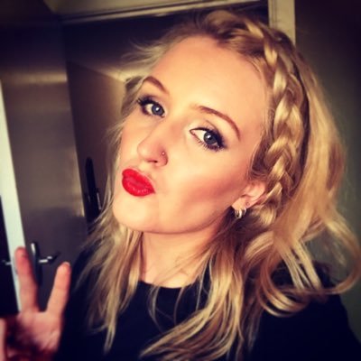 Profile Picture of Brooke Davey-Smith (@brookiilyn) on Twitter