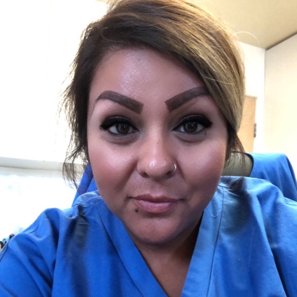 Profile Picture of Jennifer Lizama (@jl3004) on Poshmark