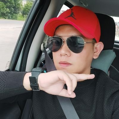 Profile Picture of Milmore (@milmoree) on Twitter