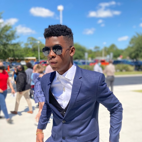 Profile Picture of Malachi Reid (@malachi_reid) on Poshmark