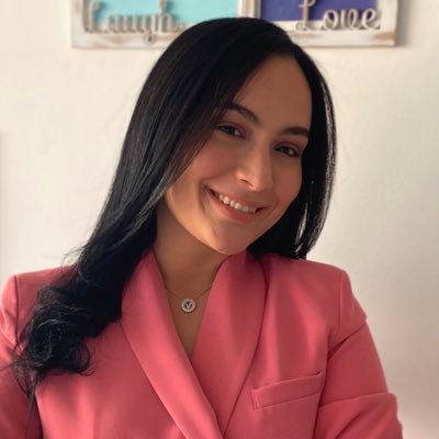 Profile Picture of Vanessa Malo Rueda (@vanessamalor) on Twitter