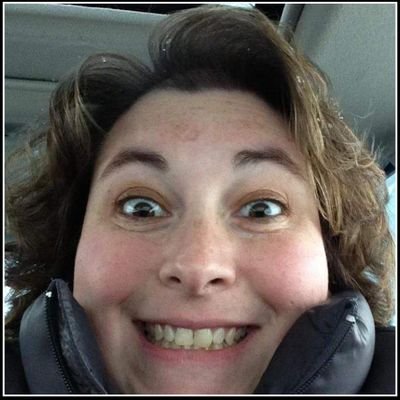 Profile Picture of Serena Richard (@sosaroni) on Twitter