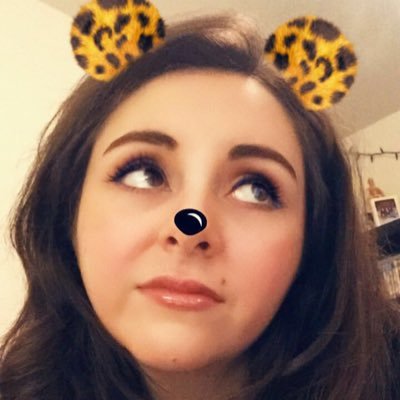 Profile Picture of Nichole Duvall (@Nikkioli92) on Twitter