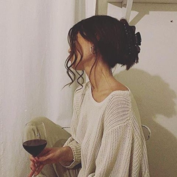 Profile Picture of Anza Anza (@anzaanza) on Poshmark