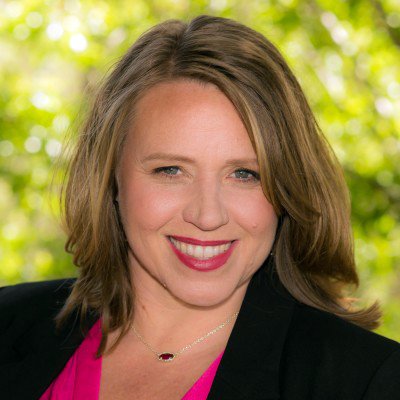 Profile Picture of Stephanie Ligsay, REALTOR (@StephLigsay) on Twitter