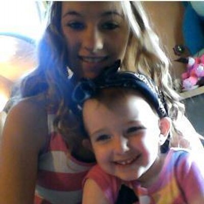 Profile Picture of Cassandra (@cassie_vachon) on Twitter