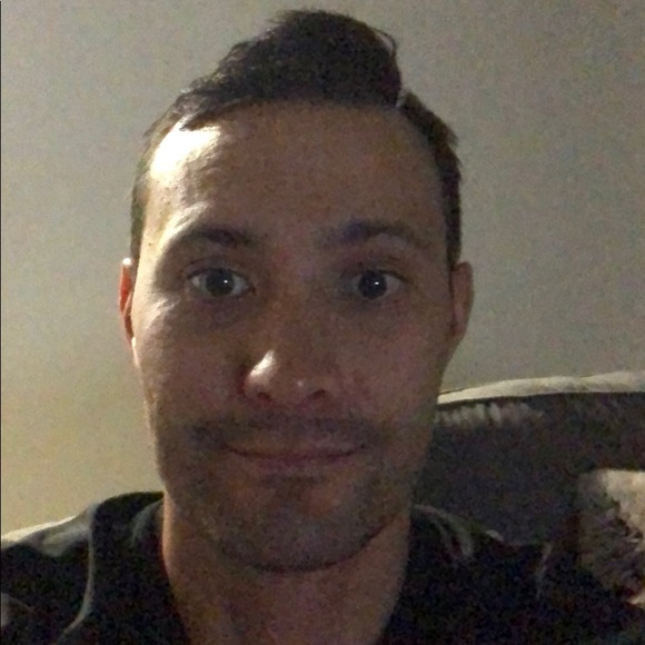 Profile Picture of Brian Harrington (@harringtondmd) on Poshmark