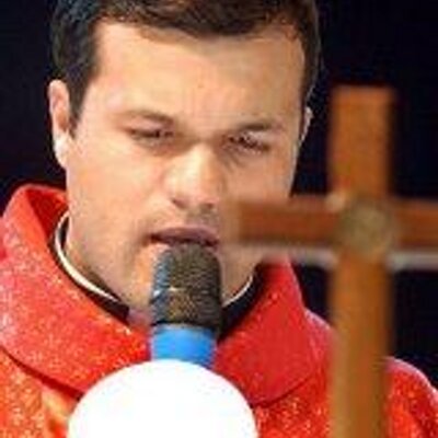 Profile Picture of Pe Alessandro Campos (@padrealessandro) on Twitter