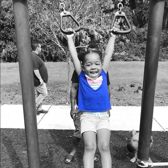 Profile Picture of Camille Mckinney (@cmckin8) on Poshmark