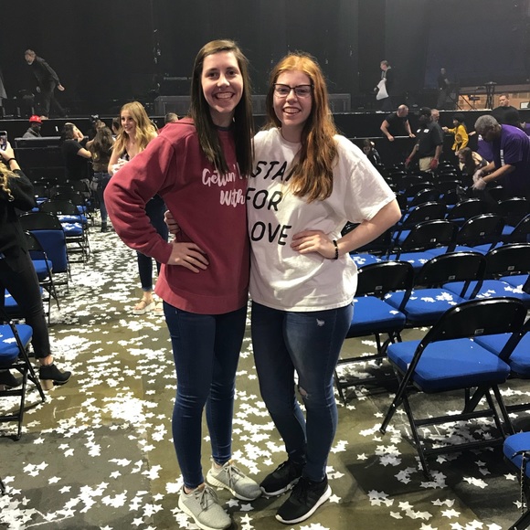 Profile Picture of Nicole Netherton (@nicolenetherton) on Poshmark