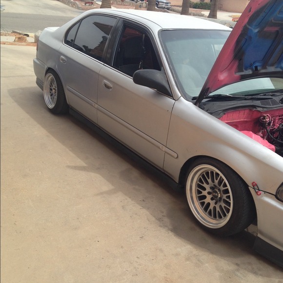 Profile Picture of J Valerio (@valerio11) on Poshmark