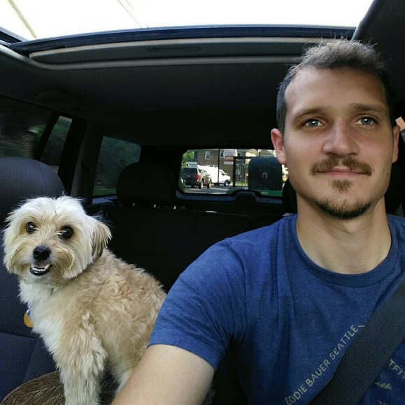 Profile Picture of Jonathan Rogers (@jrog89) on Poshmark