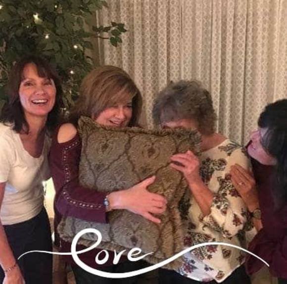 Profile Picture of Lisa Whiles (@lisawhiles) on Poshmark