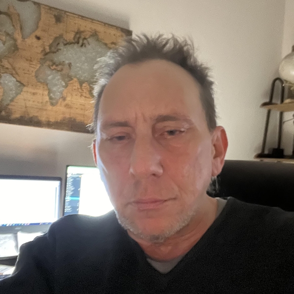 Profile Picture of Bryan Waddell (@topchoicecs) on Poshmark