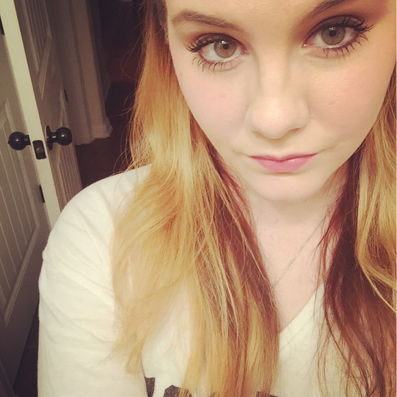 Profile Picture of Jimmie Davis (@jimmielynette) on Poshmark