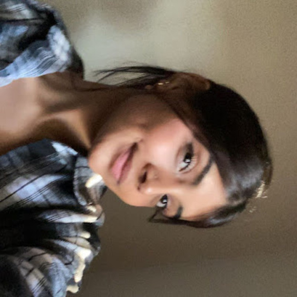 Profile Picture of Monika Dadra (@dadramonika6) on Poshmark