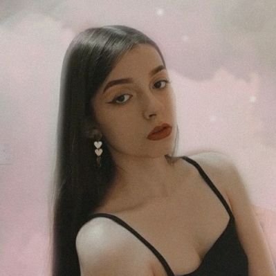 Profile Picture of Adriana Cazares (@FlacaLinda_) on Twitter