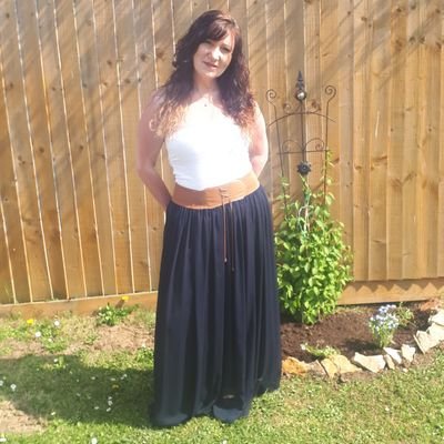 Profile Picture of Penelope Lloyd (@redlioness00) on Twitter