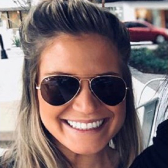 Profile Picture of Leah Ahearn (@lahearn10) on Poshmark
