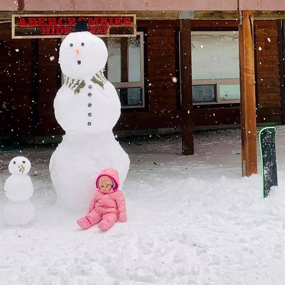 Profile Picture of Paula Stickley (@pjstick59) on Poshmark