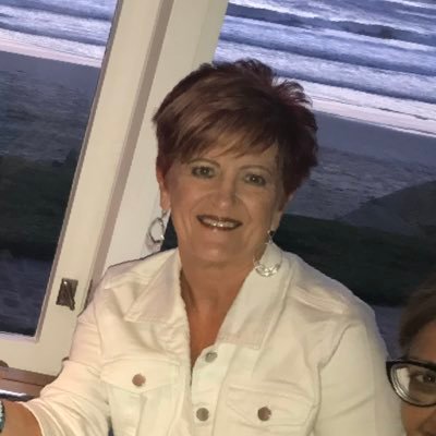 Profile Picture of Lisa Hooker (@hookerlisa9) on Twitter