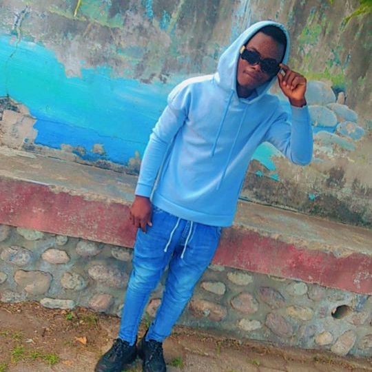 Profile Picture of Jonathan (@jonathanboulout) on Tiktok