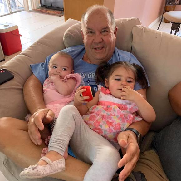 Profile Picture of Carlos Perez (@cperez1057) on Poshmark