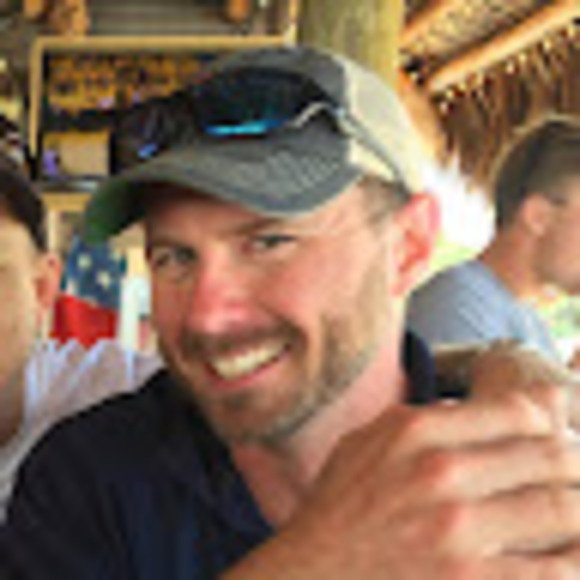 Profile Picture of Carl Molitor (@carlmolitor) on Poshmark