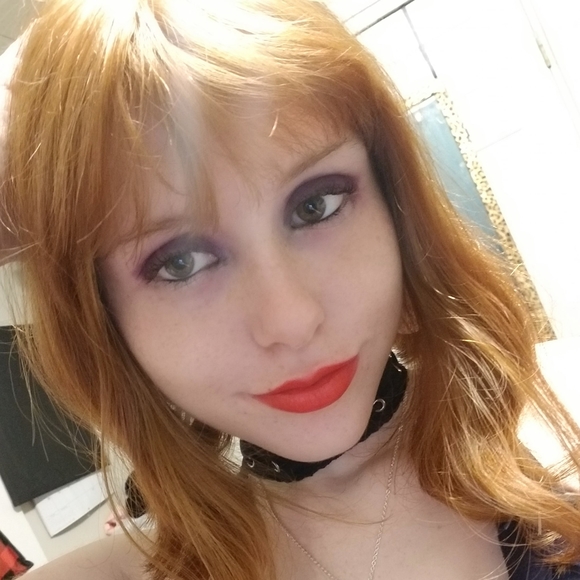 Profile Picture of Cheyenne Page (@killerkitty18) on Poshmark