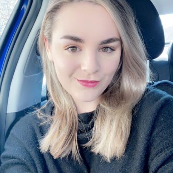 Profile Picture of Katelyn Vance (@katelynvance843) on Poshmark