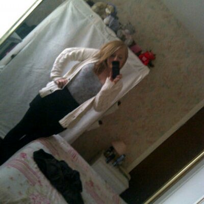 Profile Picture of Jade Lauren Asher (@JadeLaurenAsher) on Twitter