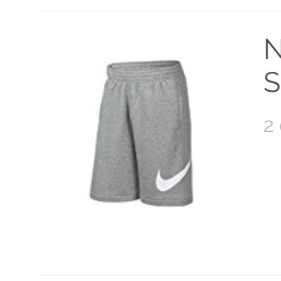 Profile Picture of Joey Corpus (@joeyesafeen) on Poshmark