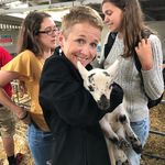 Profile Picture of Stephanie Roberts (@steffsdesignz) on Instagram