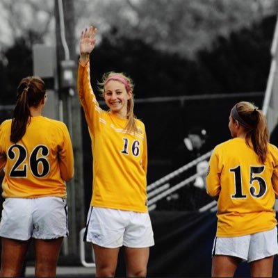 Profile Picture of Brooke Maletic (@b_maletic16) on Twitter