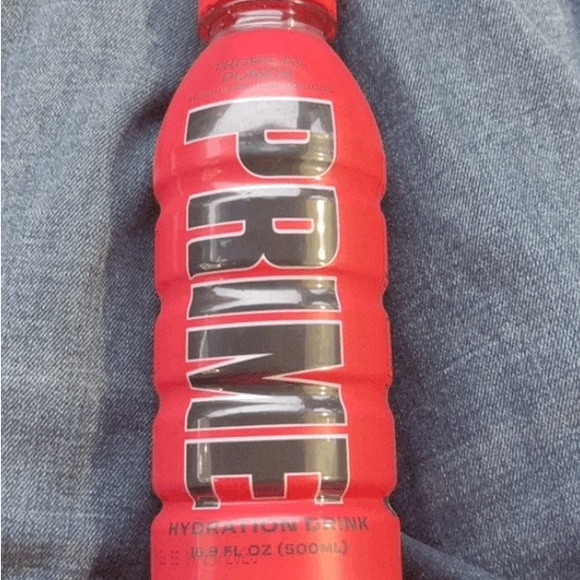 Profile Picture of James Shasteen (@jamesshasteen28) on Poshmark