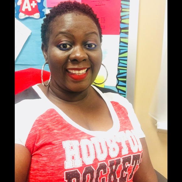 Profile Picture of Bolatito Fatoki (@btytokies2) on Poshmark