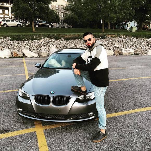 Profile Picture of Greg Moreno (@gmoreno69) on Poshmark