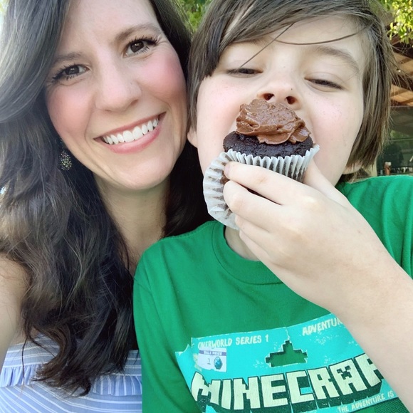 Profile Picture of Heather Jacobson (@h_jacobson) on Poshmark