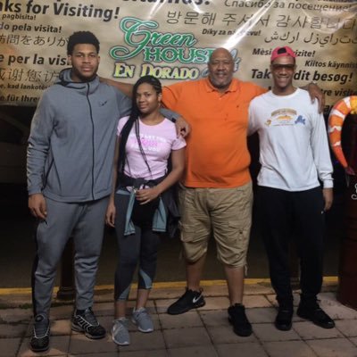 Profile Picture of Darryl Morton (@DKM225) on Twitter